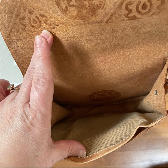 Vintage Marrakech Leather Crossbody Bag - Picture 10 of 14